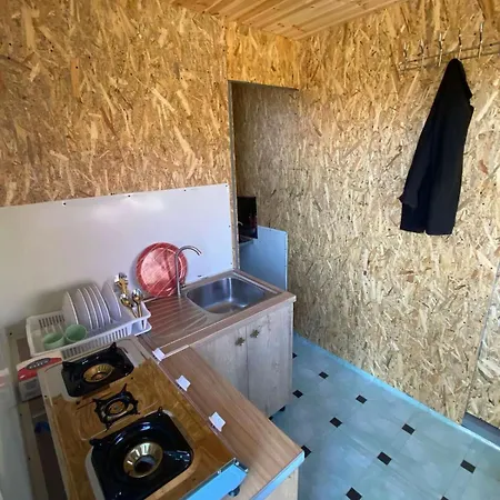 Bujtina Fishti Appartement *